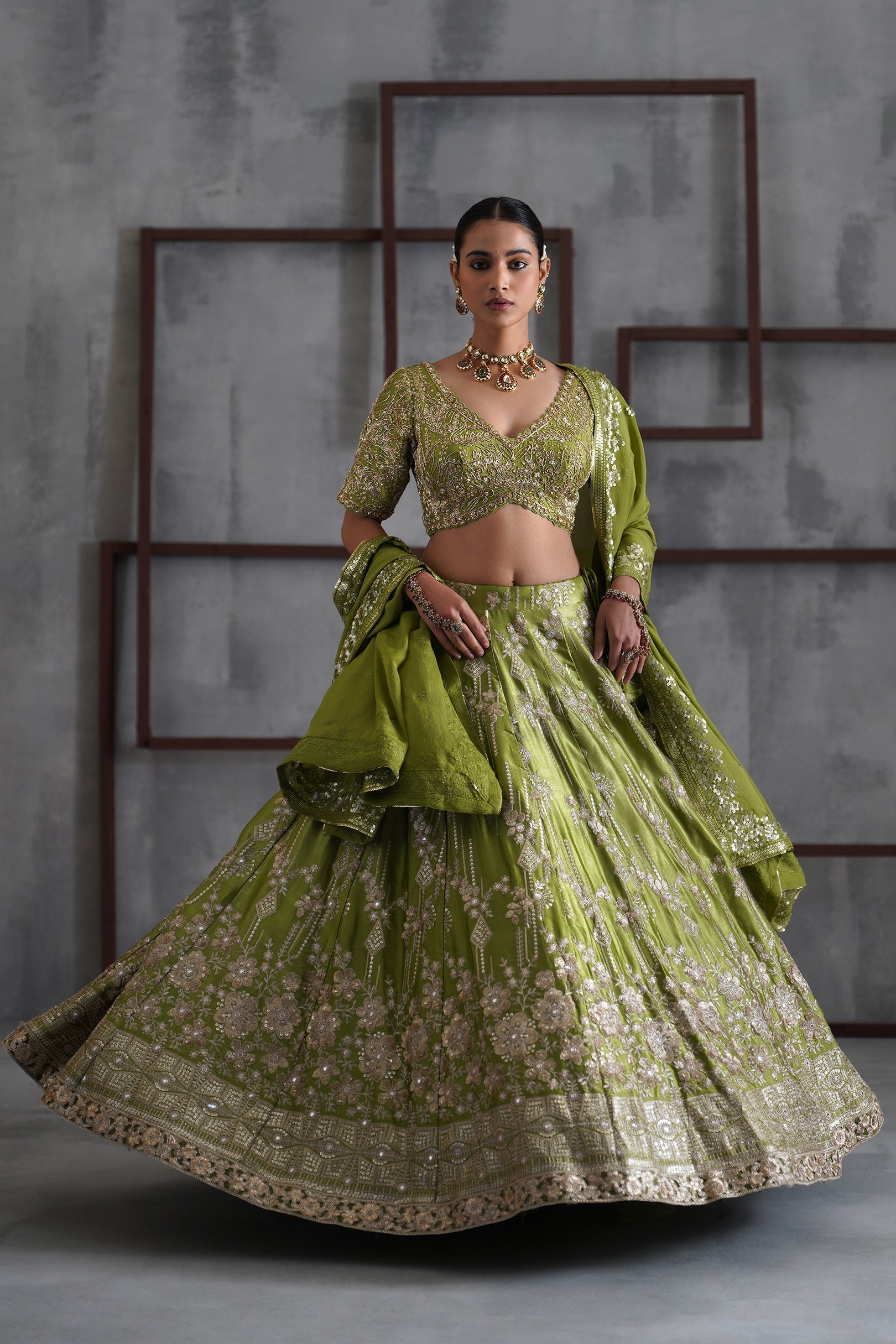KD2208 Green emboidered blouse, lehenga and dupatta