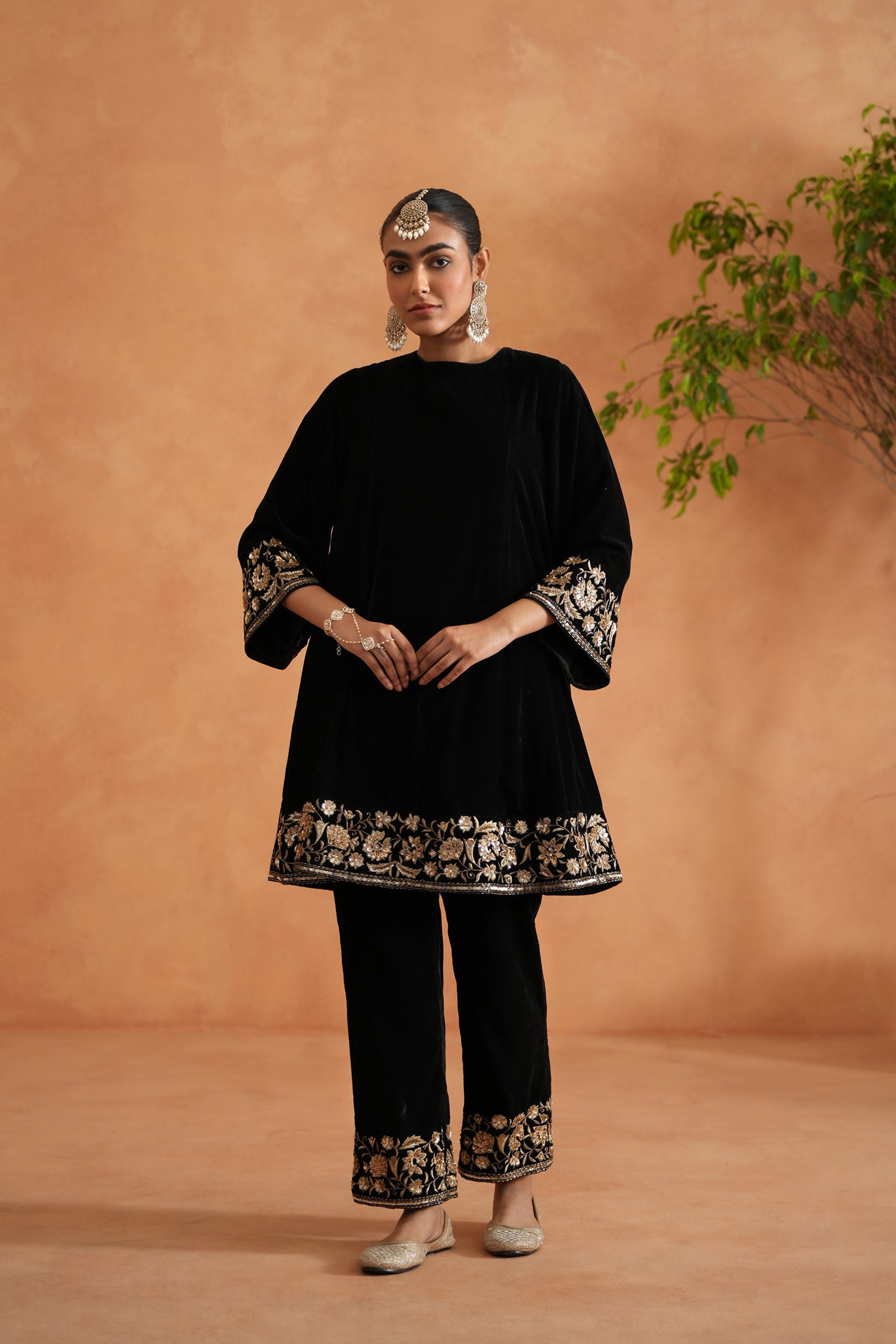 KD1328_Black