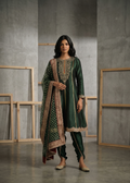 KD1452 Green pakistani suit with dhoti and dupatta